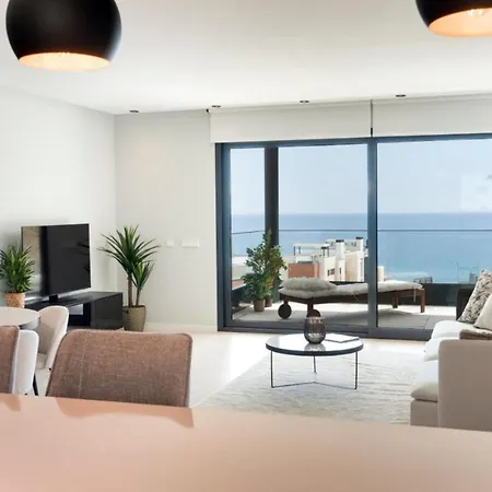 Apartman Stunning Modern In Middel Views Higueron